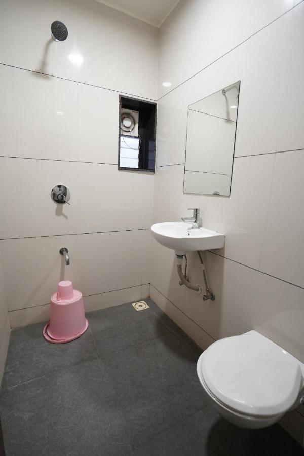 Hotel Ravi Residency Nadiād Extérieur photo